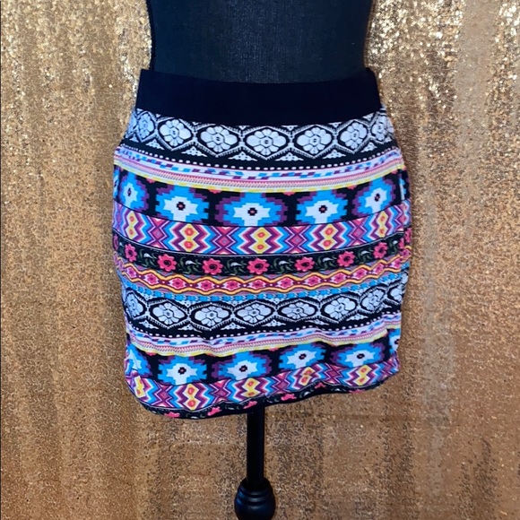 lei Dresses & Skirts - 💠 LEI tribal skirt